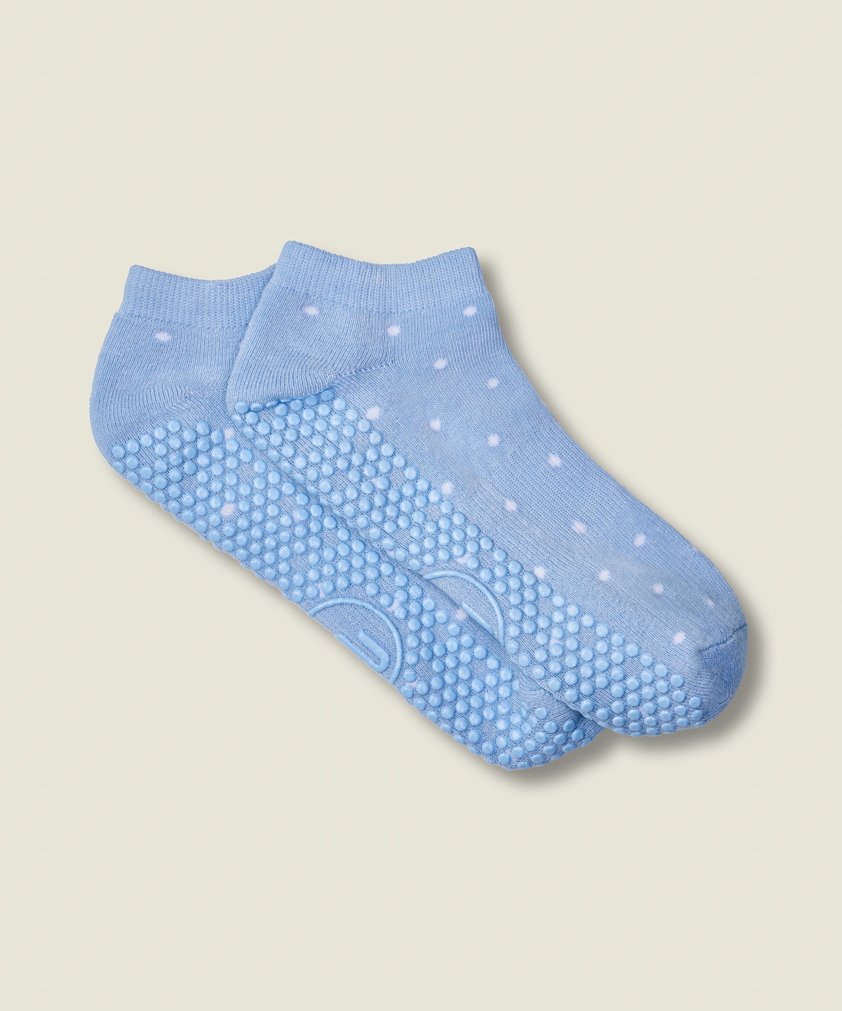 Classic Low Rise Grip Socks - Blue Polka Dots