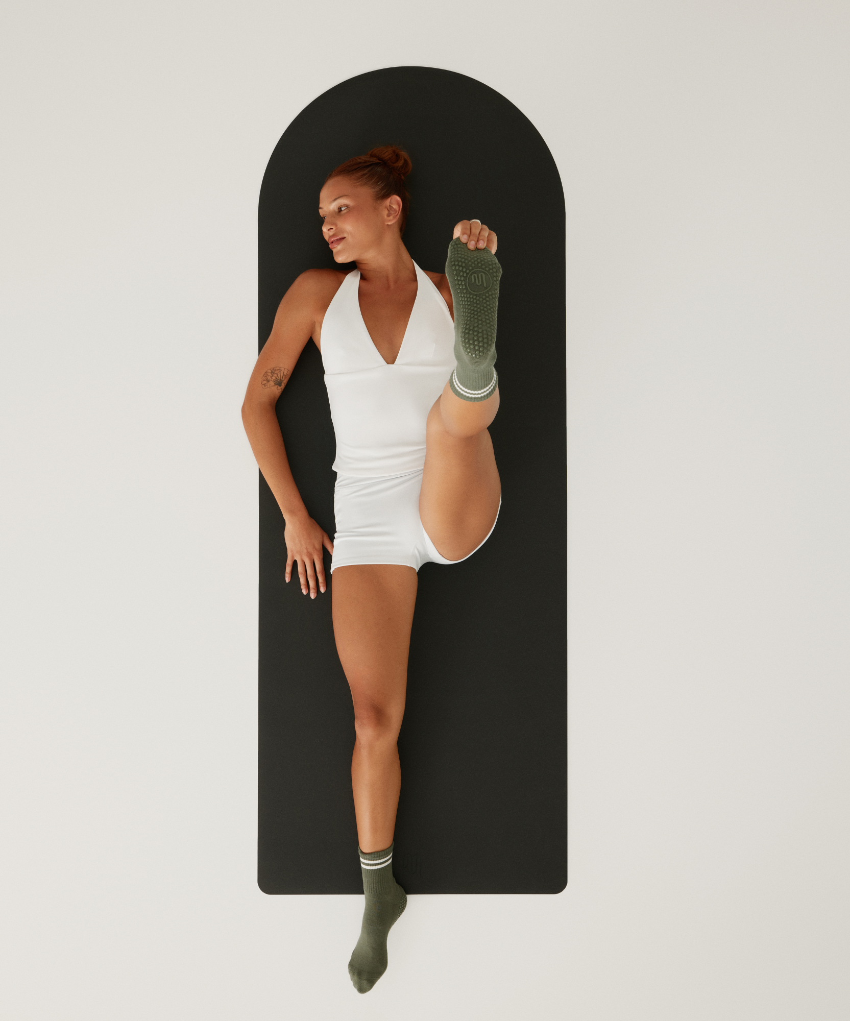 Vegan Leather Curved Studio Mat - Black