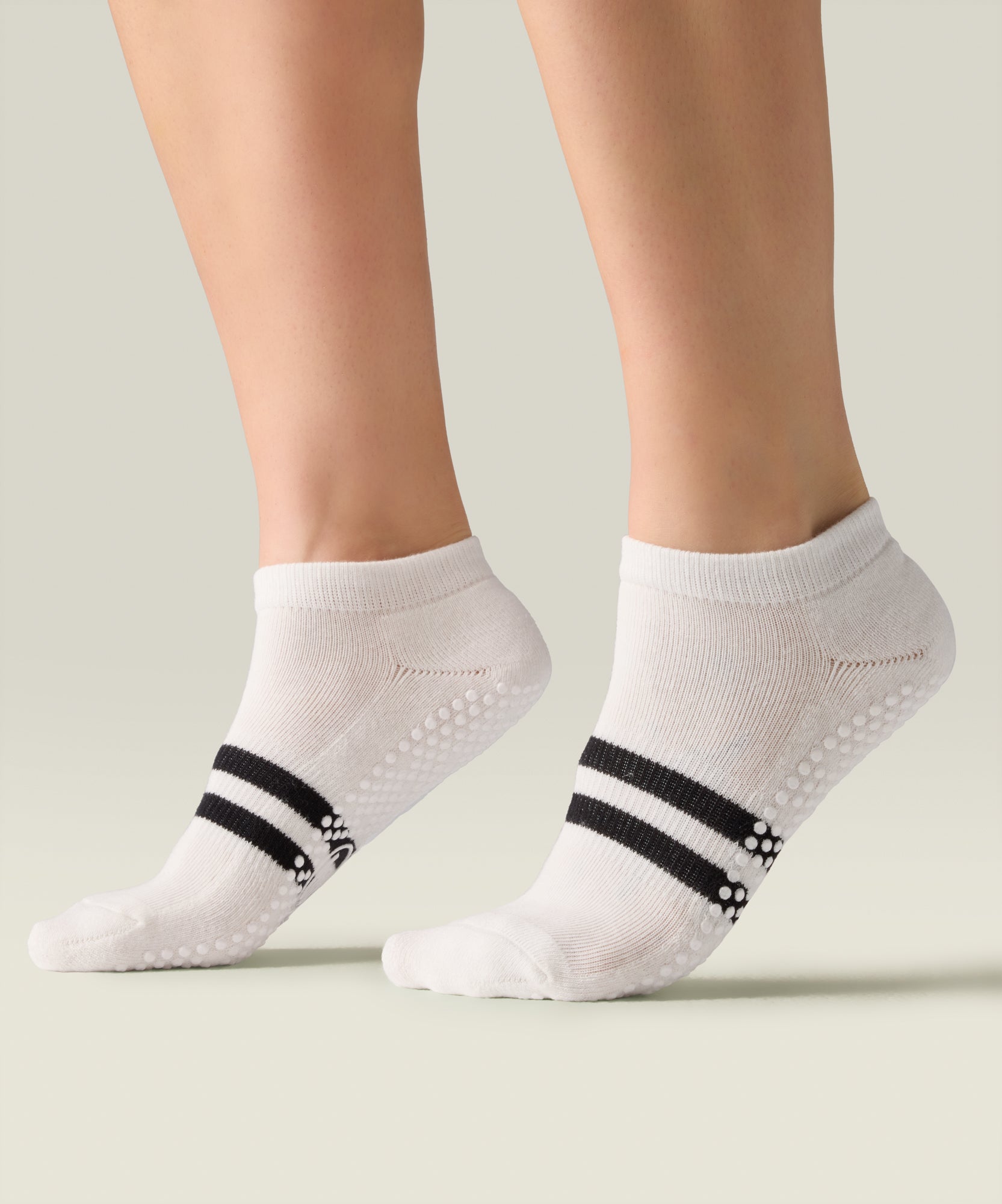 Classic Low Rise Grip Socks - Ivory Stripe