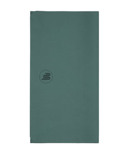 Workout towel in forest green color with quick-drying and absorbent fabric