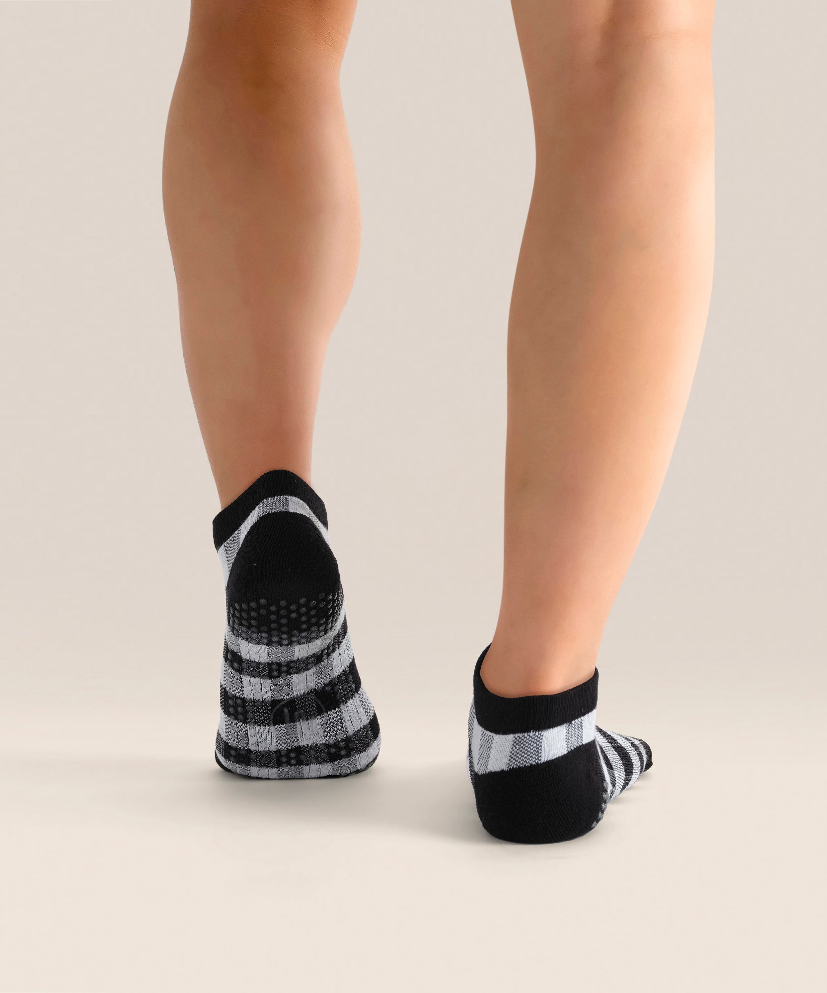 Classic Low Rise Grip Socks - Monochrome Gingham