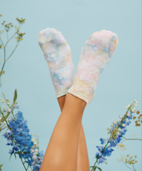  Close-up of Classic Low Rise Grip Socks - Social Butterfly showing the non-slip sole and breathable fabric