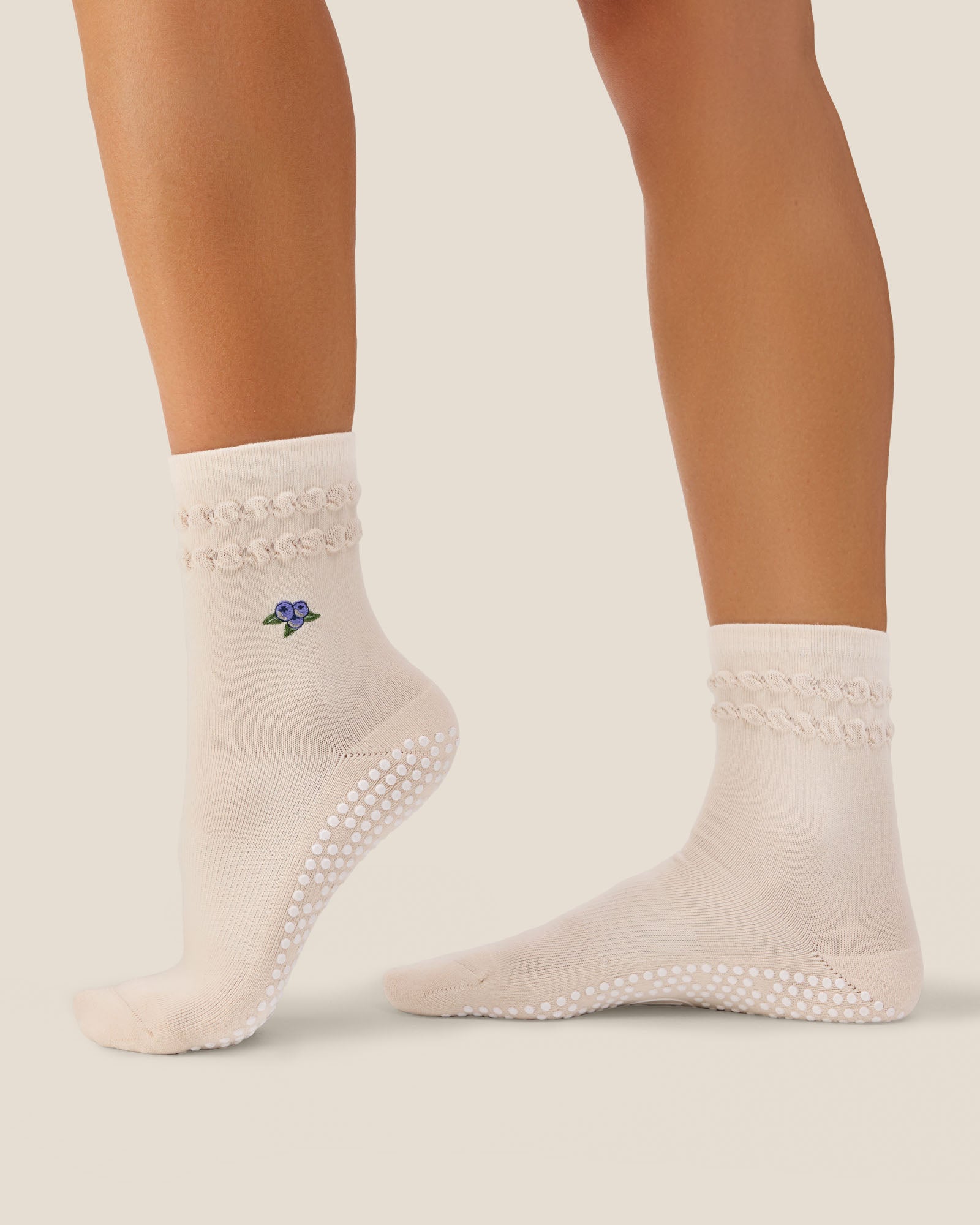 Crew Grip Socks - Blueberry Ruffle Oat