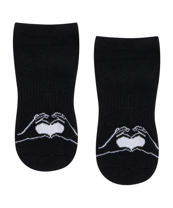 Classic Low Rise Grip Socks - Heart in Hand